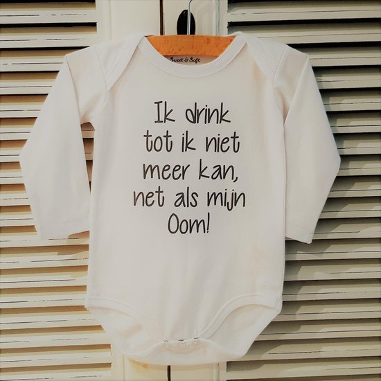 Baby Rompertje met grappige tekst | Ik drink tot ik niet meer kan, net als mijn oom!  | lange mouw | wit met zwart | maat 50/56