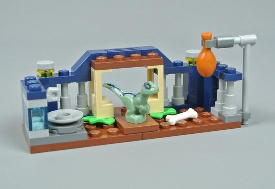 LEGO Jurassic World™ 30382 Baby Velociraptor Playpen (polybag)