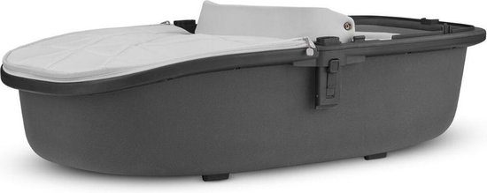 Quinny Hux Carrycot Grey on Graphite