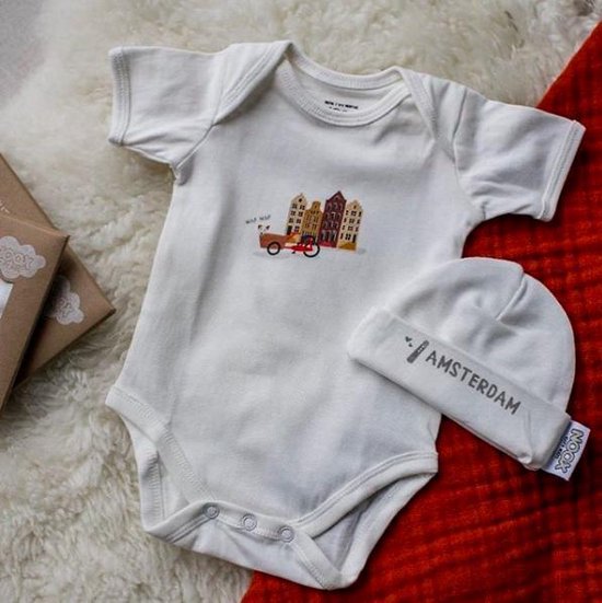 Cadeaupakket Amsterdam met rompertje 3-6 mnd en babymutsje - origineel kraamcadeau en 100% fairly made