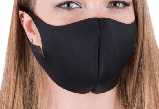 Mondmasker, mondkapje. Wasbaar en herbruikbaar. Kleur zwart maat L/XL.