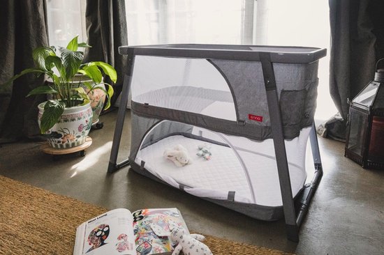 Babybedje - campingbedje - reiswieg -  2 in 1 - opvouwbaar - incl. opbergtas -  geschikt voor baby tot ± 62cm - 2 standen, vast en schommelen - handig om overal mee naar toe te nemen !