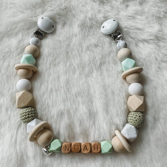 Babybeads - Wagenspanner met naam - Mintgroen met wit en hout