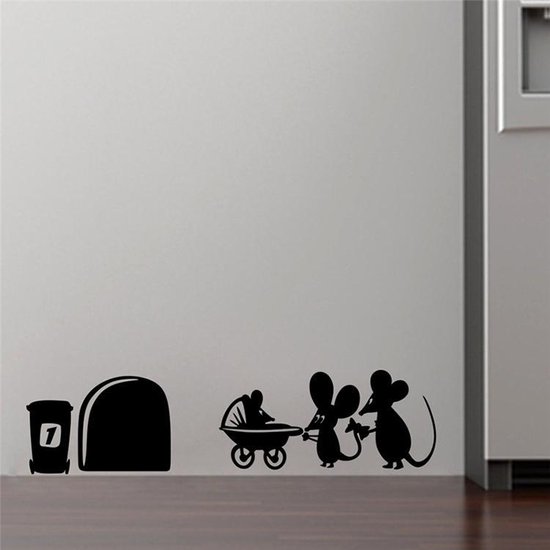 Muursticker Muizenouders Met Kinderwagen - Muursticker Muizenholletje Sticker Kinderkamer - Babykamer - Plint Sticker - Decoratie