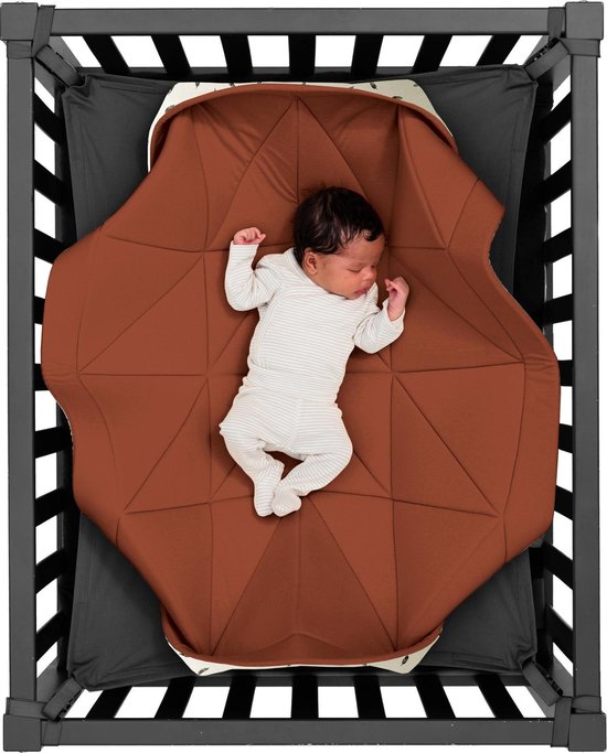 Hangloose Baby boxkleed, speelkleed en hangmat in één - Dusty Terra Roestbruin - Bamboo stof - 98 x 78 cm Terra