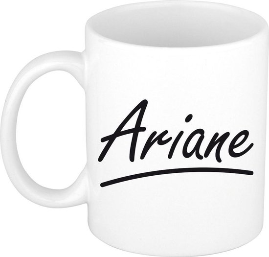 Ariane naam cadeau mok / beker sierlijke letters - Cadeau collega/ moederdag/ verjaardag of persoonlijke voornaam mok werknemers