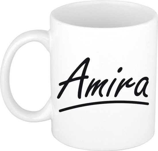 Amira naam cadeau mok / beker sierlijke letters - Cadeau collega/ moederdag/ verjaardag of persoonlijke voornaam mok werknemers